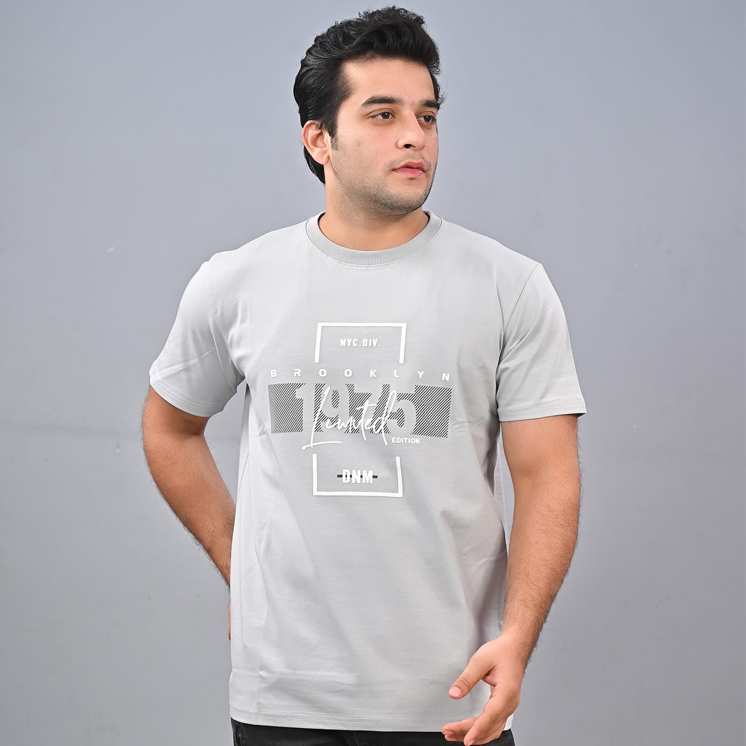 MEN'S BROWN  T-SHIRT