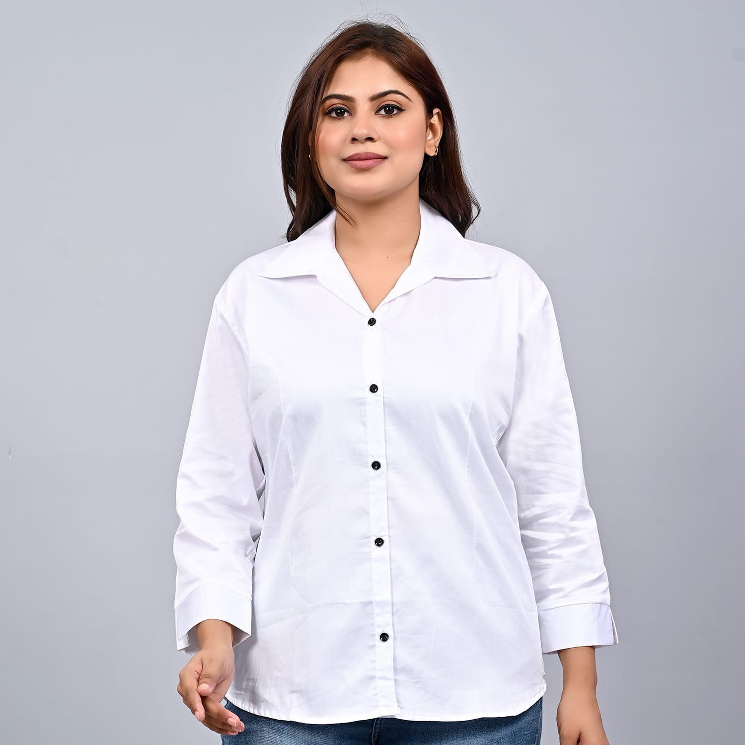 WOMEN`S  WHITE SHIRT